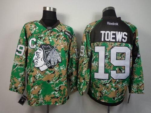 Chicago Blackhawks 19 nTOEWS camo Green Reebok men nhl Jersey