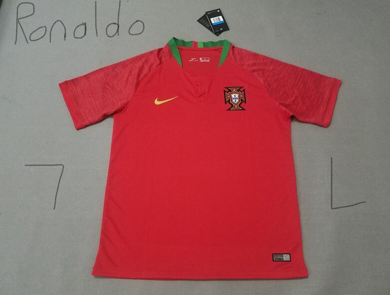 Portugal home 2018 World Cup models10  Player Name - Ronaldo Player Number - 7 Men