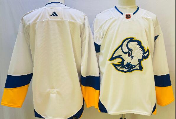 Men's Fanatics Branded white Buffalo Sabres  stitched  Jersey